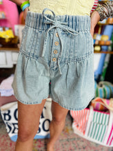 Load image into Gallery viewer, Ollie Elastic Denim Shorts
