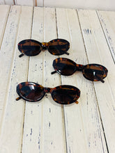 Load image into Gallery viewer, Hepburn Sunnies
