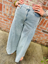 Load image into Gallery viewer, Callahan Denim Jeans