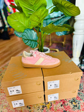 Load image into Gallery viewer, Dixie Sneakers