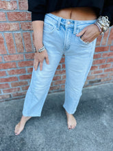 Load image into Gallery viewer, Patterson Barrel Jeans