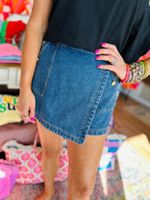 Load image into Gallery viewer, Living For This Skort
