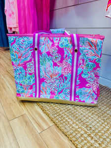 Lilly Ultimate Carryall Tote