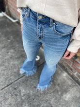 Load image into Gallery viewer, Jane Frayed Bottom Denim